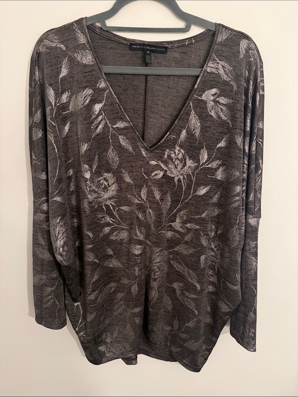 White House Black Market Jetsetter Silver Sheer Floral Accent Long Sleeve Tunic
